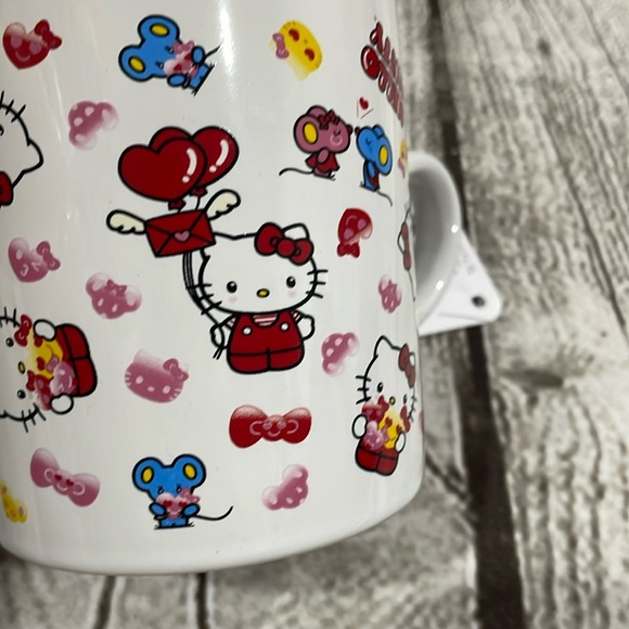 Sanrio Hello Kitty Mug - Picture 6 of 6